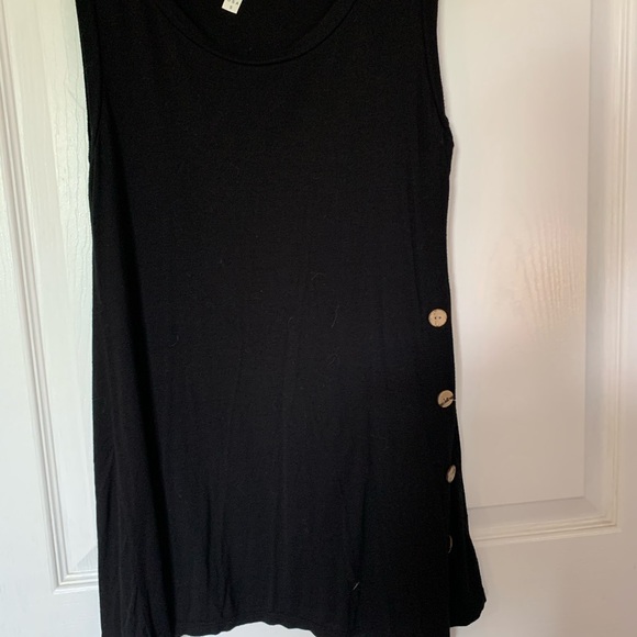 A-Line Tank with button details - Picture 4 of 4